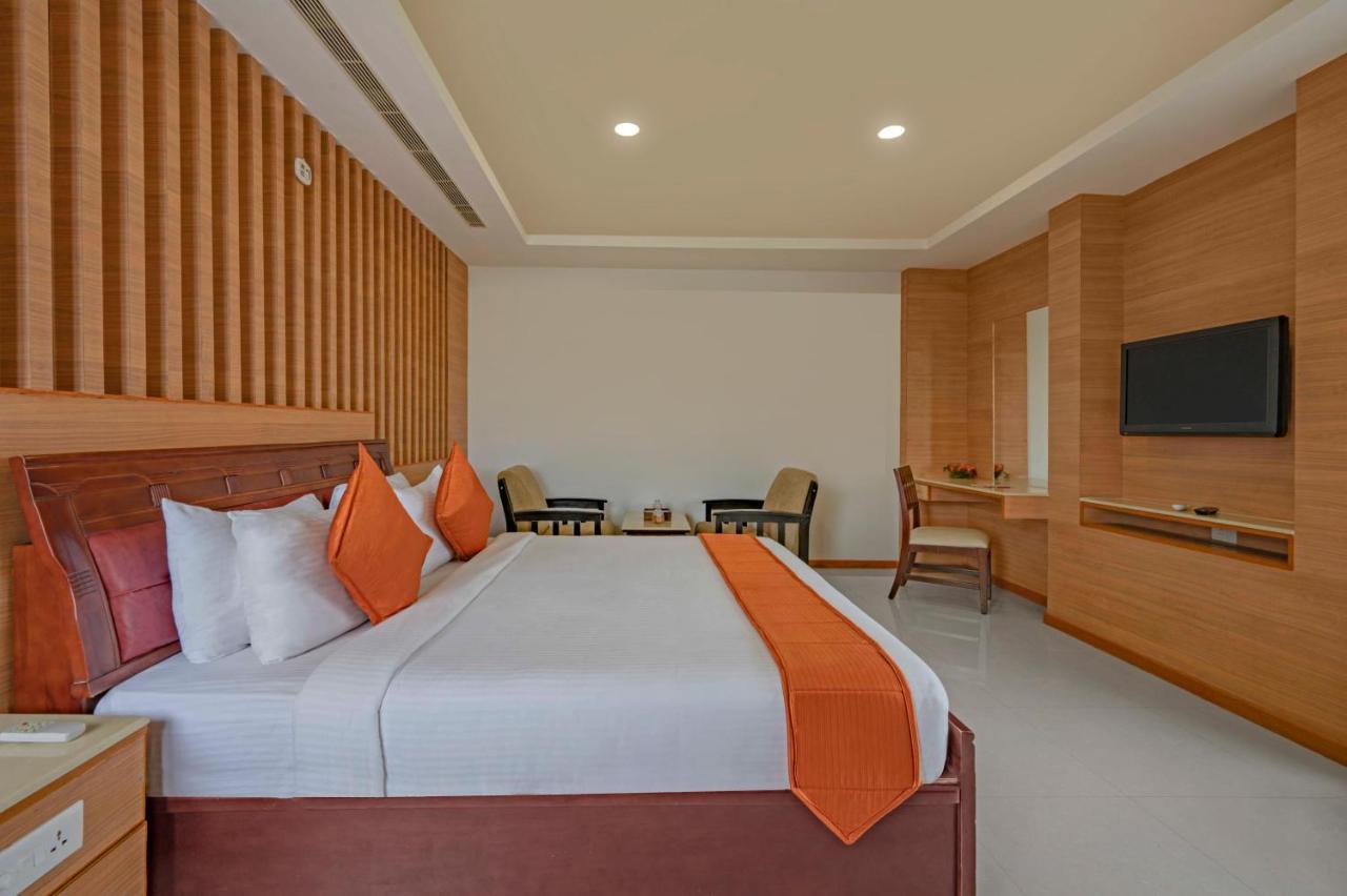 Sterling V Grand Madurai Exterior foto